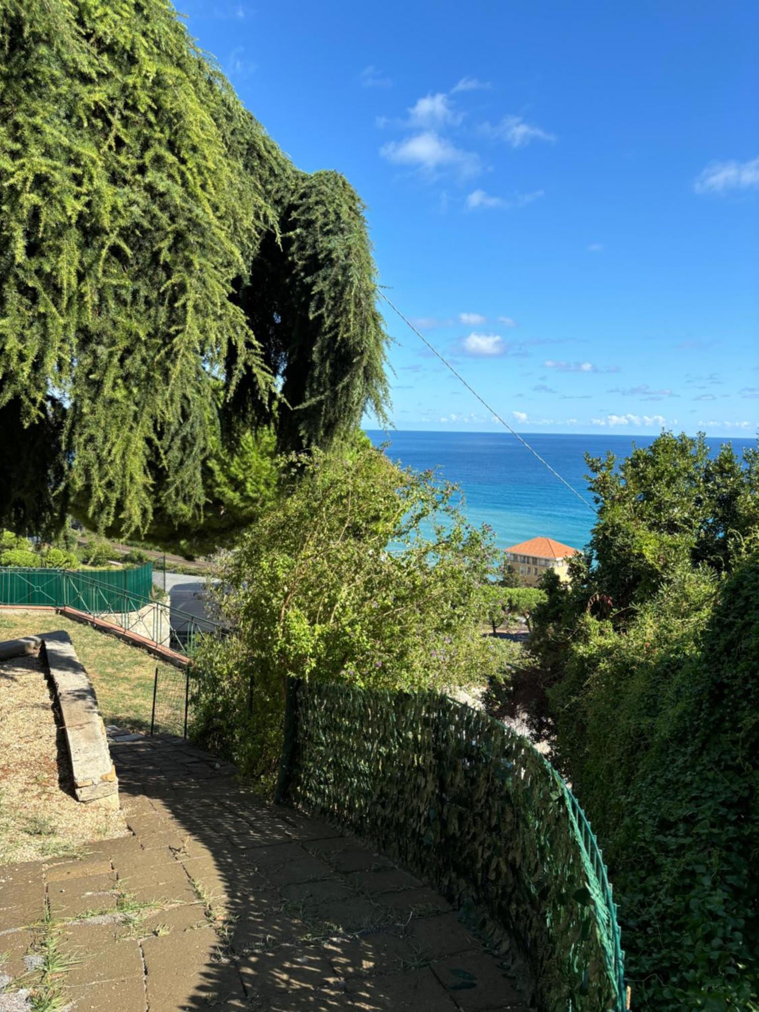 Apartmán Il Giardino Del Mare Ventimiglia Exteriér fotografie