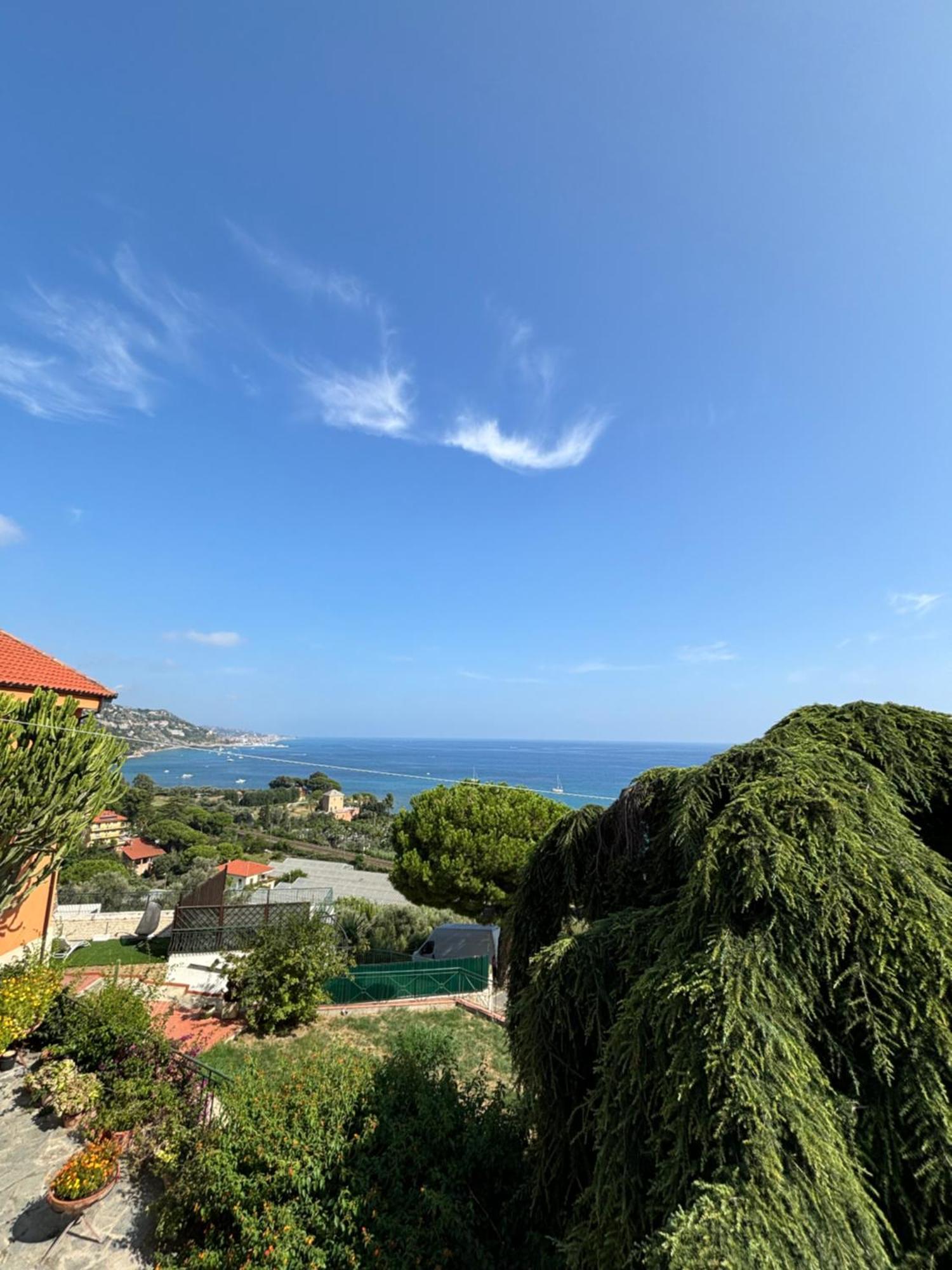 Apartmán Il Giardino Del Mare Ventimiglia Exteriér fotografie